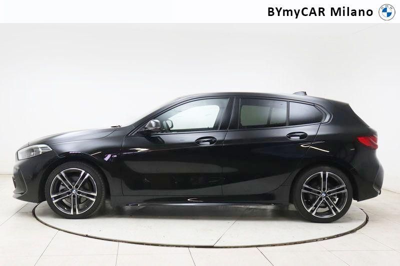 BMW Serie 1 118d Msport auto https://cdn.bymycar.eu/it-bo/assets/images/vehicles/vo/4887/BMW-SERIE-1-F40-jpg-2.jpg