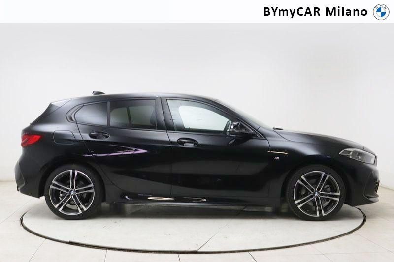BMW Serie 1 118d Msport auto https://cdn.bymycar.eu/it-bo/assets/images/vehicles/vo/4887/BMW-SERIE-1-F40-jpg-4.jpg