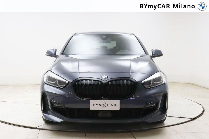 BMW Serie 1 118d Msport auto https://cdn.bymycar.eu/it-bo/assets/images/vehicles/vo/4888/BMW-SERIE-1-F40-jpg-4.jpg