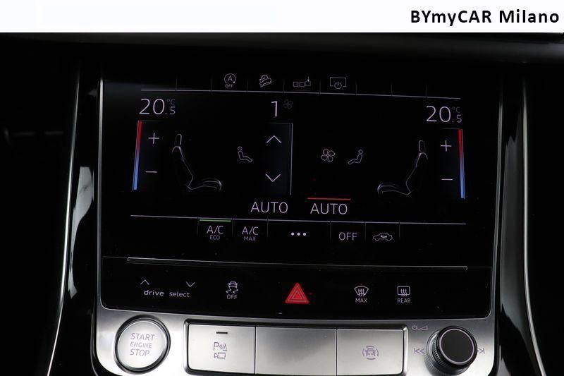 Audi Q8 Q8 50 3.0 tdi mhev Sport quattro tiptronic https://cdn.bymycar.eu/it-bo/assets/images/vehicles/vo/4891/AUDI-Q8-I-2018-jpg-13.jpg