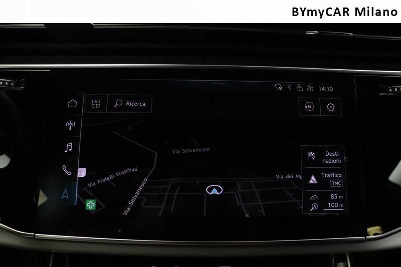 Audi Q8 Q8 50 3.0 tdi mhev Sport quattro tiptronic https://cdn.bymycar.eu/it-bo/assets/images/vehicles/vo/4891/AUDI-Q8-I-2018-jpg-14.jpg