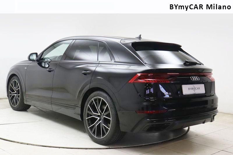Audi Q8 Q8 50 3.0 tdi mhev Sport quattro tiptronic https://cdn.bymycar.eu/it-bo/assets/images/vehicles/vo/4891/AUDI-Q8-I-2018-jpg-16.jpg