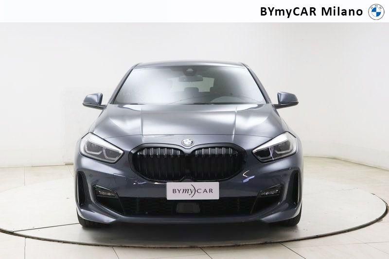 BMW Serie 1 118d Msport auto https://cdn.bymycar.eu/it-bo/assets/images/vehicles/vo/4895/BMW-SERIE-1-F40-jpg-4.jpg