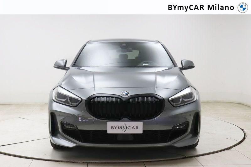 BMW Serie 1 118d Msport auto https://cdn.bymycar.eu/it-bo/assets/images/vehicles/vo/4896/BMW-SERIE-1-F40-jpg-10.jpg
