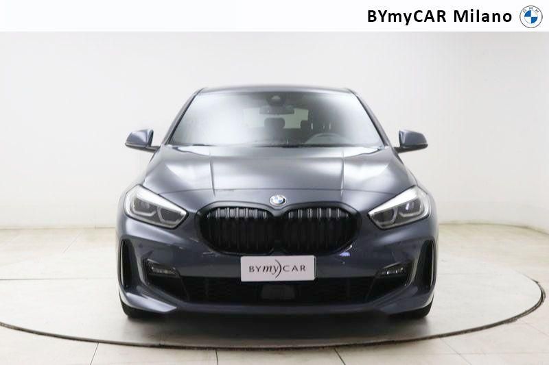 BMW Serie 1 118d Msport auto https://cdn.bymycar.eu/it-bo/assets/images/vehicles/vo/4897/BMW-SERIE-1-F40-jpg-4.jpg