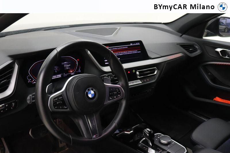BMW Serie 1 M 135i xdrive auto https://cdn.bymycar.eu/it-bo/assets/images/vehicles/vo/4898/BMW-SERIE-1-F40-jpg-11.jpg
