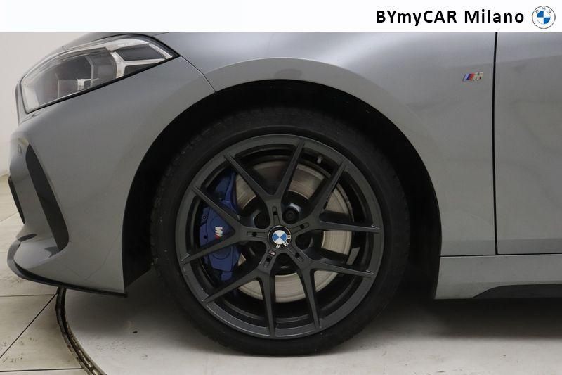 BMW Serie 1 M 135i xdrive auto https://cdn.bymycar.eu/it-bo/assets/images/vehicles/vo/4898/BMW-SERIE-1-F40-jpg-9.jpg