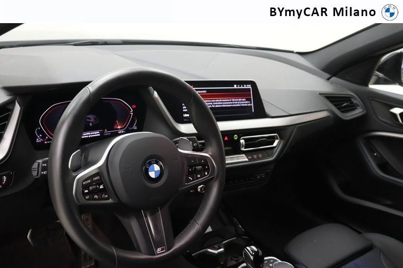 BMW Serie 1 118d Msport auto https://cdn.bymycar.eu/it-bo/assets/images/vehicles/vo/4905/BMW-SERIE-1-F40-jpg-11.jpg