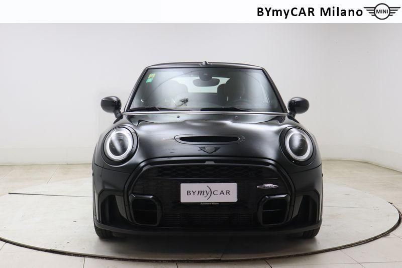 Mini Mini Mini Cabrio 2.0 Cooper S JCW auto https://cdn.bymycar.eu/it-bo/assets/images/vehicles/vo/4954/MINI-MINI-IV-CABRIO-F57-2021-jpg-4.jpg