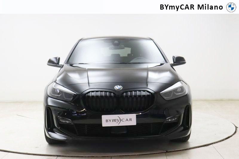 BMW Serie 1 116i Msport auto https://cdn.bymycar.eu/it-bo/assets/images/vehicles/vo/4963/BMW-SERIE-1-F40-jpg-4.jpg