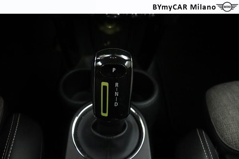 Mini Mini Mini 3p Cooper SE M auto https://cdn.bymycar.eu/it-bo/assets/images/vehicles/vo/4970/MINI-MINI-F56-FULL-ELECTRIC-jpg-12.jpg