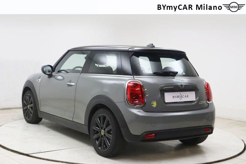 Mini Mini Mini 3p Cooper SE M auto https://cdn.bymycar.eu/it-bo/assets/images/vehicles/vo/4970/MINI-MINI-F56-FULL-ELECTRIC-jpg-2.jpg