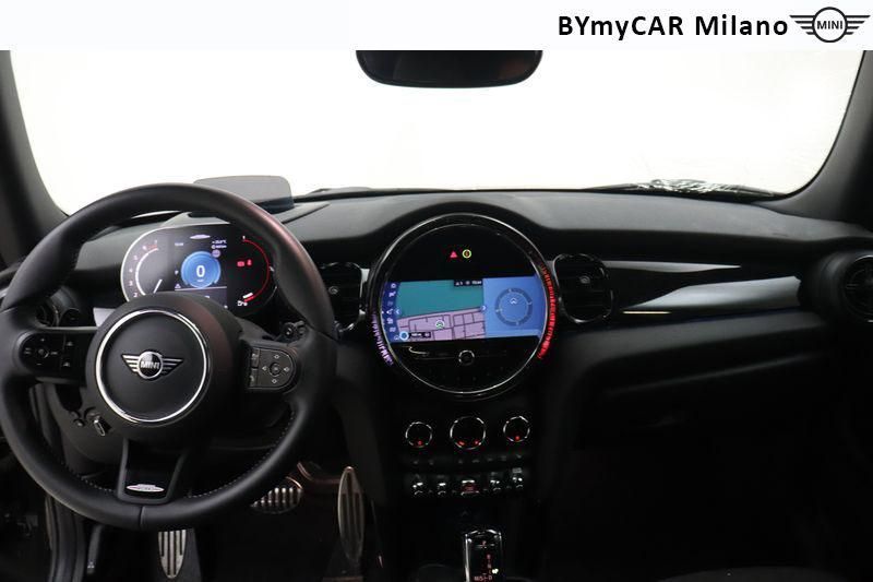 Mini Mini Mini 3p 2.0 JCW JCW auto https://cdn.bymycar.eu/it-bo/assets/images/vehicles/vo/4971/MINI-MINI-IV-F56-2021-3P-jpg-13.jpg