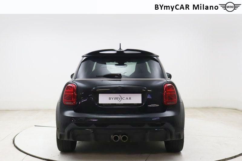 Mini Mini Mini 3p 2.0 JCW JCW auto https://cdn.bymycar.eu/it-bo/assets/images/vehicles/vo/4971/MINI-MINI-IV-F56-2021-3P-jpg-4.jpg