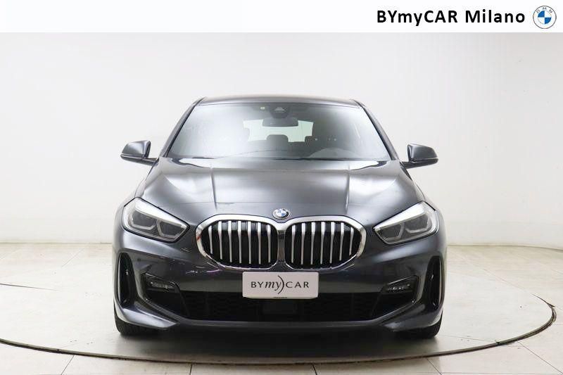 BMW Serie 1 118d Msport auto https://cdn.bymycar.eu/it-bo/assets/images/vehicles/vo/4973/BMW-SERIE-1-F40-jpg-4.jpg