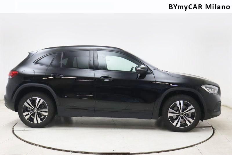 Mercedes GLA GLA 250 e phev (eq-power) Premium auto https://cdn.bymycar.eu/it-bo/assets/images/vehicles/vo/4975/MERCEDES-GLA-H247-2020-jpg-6.jpg