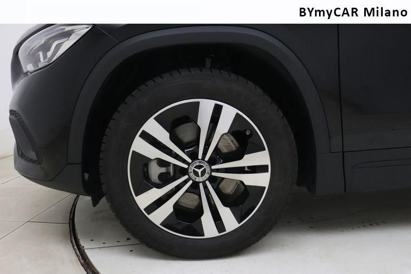 Mercedes GLA GLA 250 e phev (eq-power) Premium auto https://cdn.bymycar.eu/it-bo/assets/images/vehicles/vo/4975/MERCEDES-GLA-H247-2020-jpg-9.jpg
