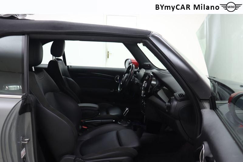 Mini Mini Mini Cabrio 2.0 JCW JCW auto https://cdn.bymycar.eu/it-bo/assets/images/vehicles/vo/4977/MINI-MINI-IV-CABRIO-F57-2021-jpg-8.jpg