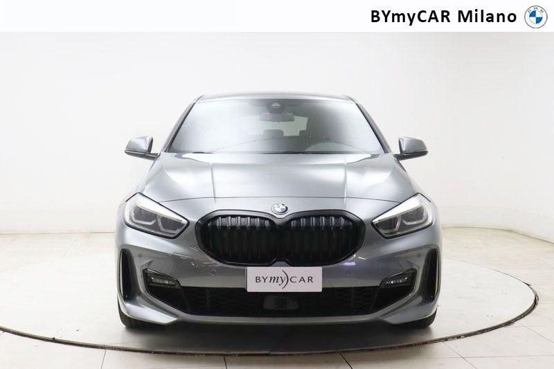 BMW Serie 1 118d Msport auto https://cdn.bymycar.eu/it-bo/assets/images/vehicles/vo/4978/BMW-SERIE-1-F40-jpg-4.jpg