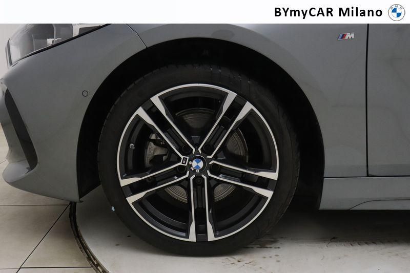 BMW Serie 1 118d Msport auto https://cdn.bymycar.eu/it-bo/assets/images/vehicles/vo/4978/BMW-SERIE-1-F40-jpg-9.jpg