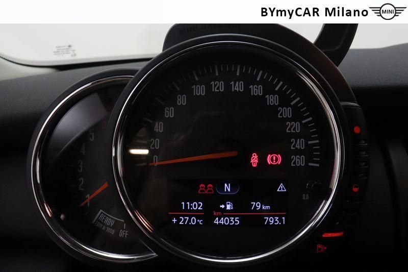 Mini Mini Mini 1.5 One D 3p https://cdn.bymycar.eu/it-bo/assets/images/vehicles/vo/4983/MINI-MINI-IV-F55-F56-2014-jpg-12.jpg
