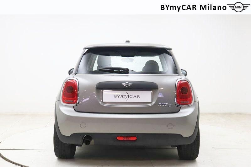 Mini Mini Mini 1.5 One D 3p https://cdn.bymycar.eu/it-bo/assets/images/vehicles/vo/4983/MINI-MINI-IV-F55-F56-2014-jpg-3.jpg
