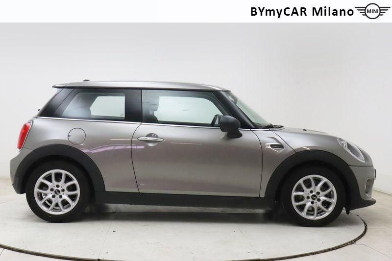 Mini Mini Mini 1.5 One D 3p https://cdn.bymycar.eu/it-bo/assets/images/vehicles/vo/4983/MINI-MINI-IV-F55-F56-2014-jpg-6.jpg