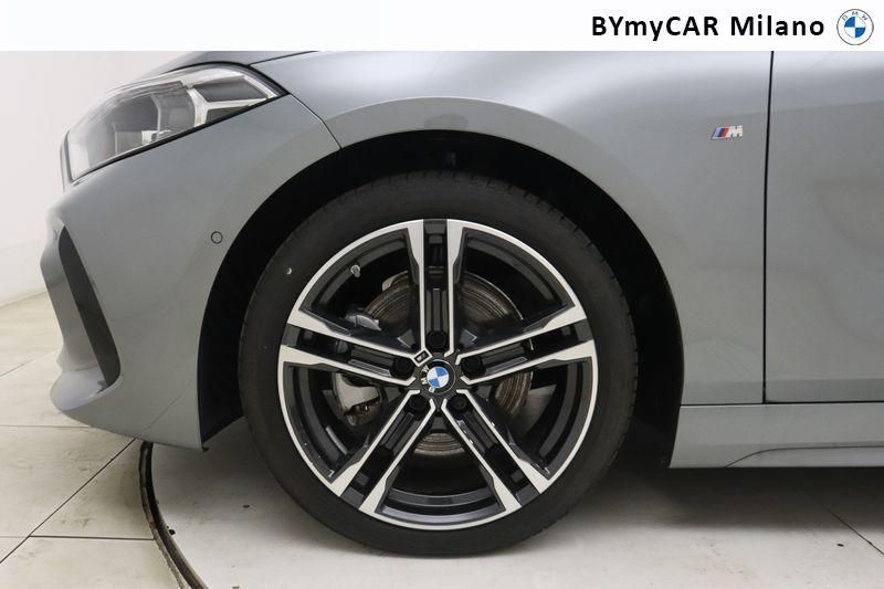 BMW Serie 1 118d Msport auto https://cdn.bymycar.eu/it-bo/assets/images/vehicles/vo/4984/BMW-SERIE-1-F40-jpg-10.jpg