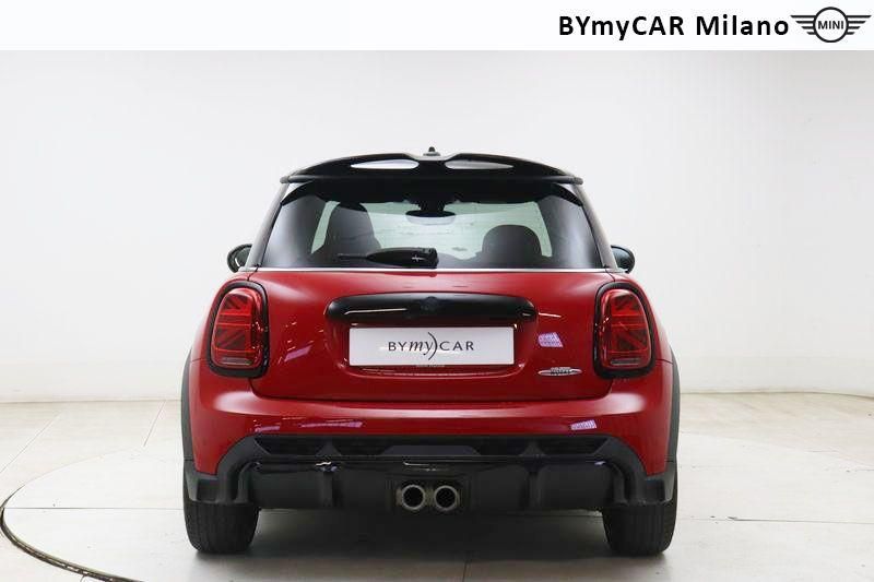 Mini Mini Mini 3p 2.0 JCW Essential auto https://cdn.bymycar.eu/it-bo/assets/images/vehicles/vo/5124/MINI-MINI-IV-F56-2021-3P-jpg-4.jpg