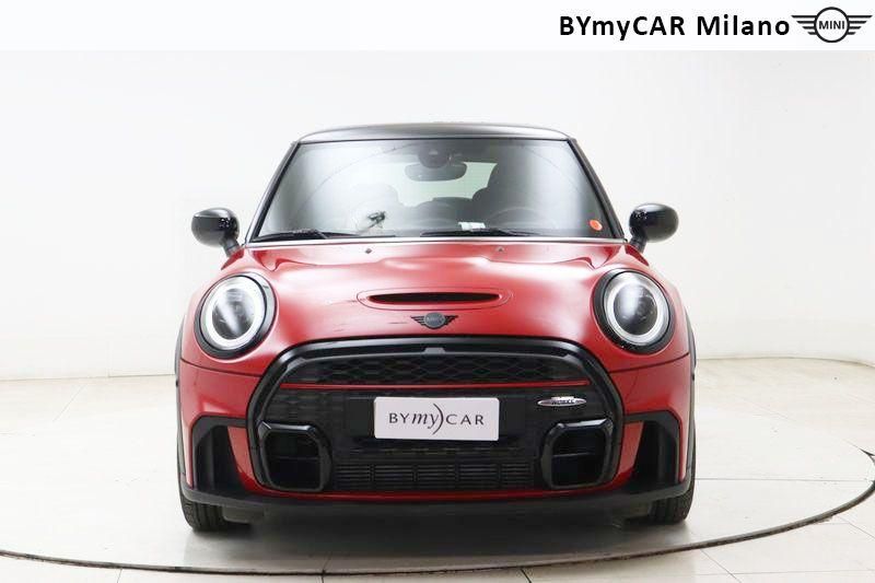 Mini Mini Mini 3p 2.0 JCW Essential auto https://cdn.bymycar.eu/it-bo/assets/images/vehicles/vo/5124/MINI-MINI-IV-F56-2021-3P-jpg-5.jpg
