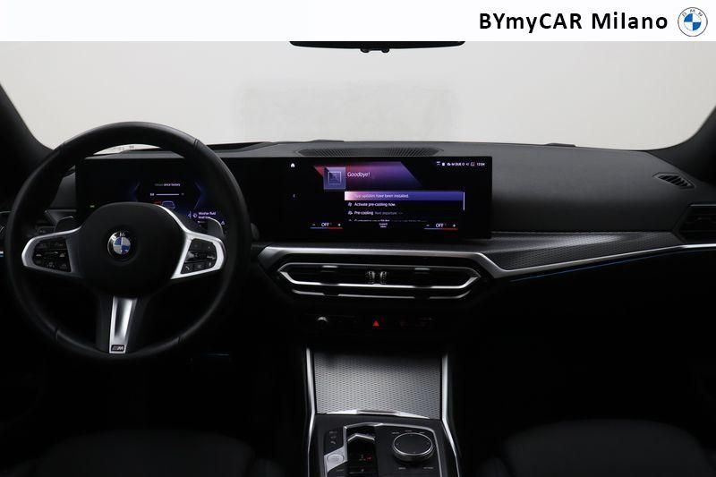 BMW Serie 3 320d Touring mhev 48V xdrive MSport auto https://cdn.bymycar.eu/it-bo/assets/images/vehicles/vo/5131/BMW-SERIE-3-G21-2022-TOURING-jpg-14.jpg