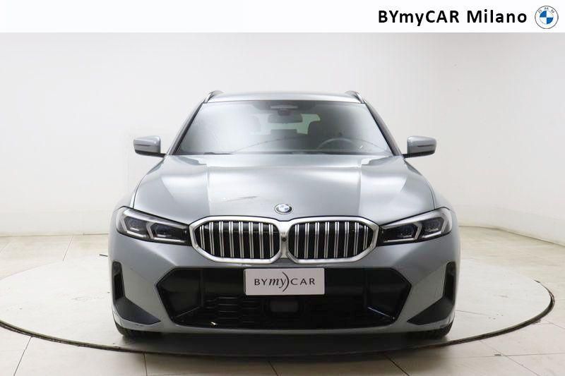BMW Serie 3 320d Touring mhev 48V xdrive MSport auto https://cdn.bymycar.eu/it-bo/assets/images/vehicles/vo/5131/BMW-SERIE-3-G21-2022-TOURING-jpg-5.jpg