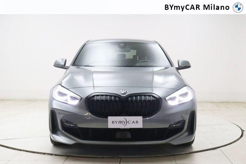 BMW Serie 1 118d Msport auto https://cdn.bymycar.eu/it-bo/assets/images/vehicles/vo/5139/BMW-SERIE-1-F40-jpg-4.jpg
