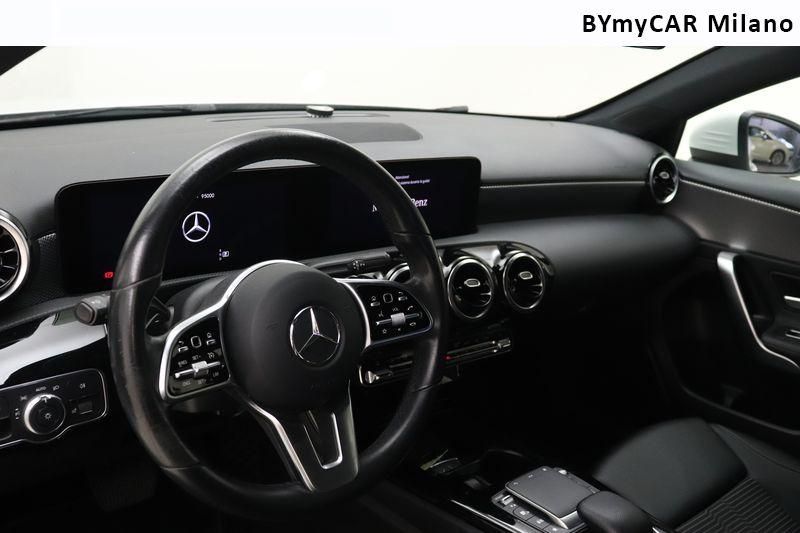 Mercedes Classe A A 200 d Sport auto https://cdn.bymycar.eu/it-bo/assets/images/vehicles/vo/5140/MERCEDES-CLASSE-A-W177-2018-jpg-11.jpg