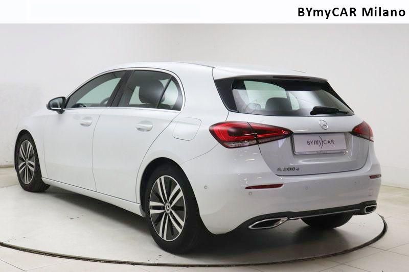 Mercedes Classe A A 200 d Sport auto https://cdn.bymycar.eu/it-bo/assets/images/vehicles/vo/5140/MERCEDES-CLASSE-A-W177-2018-jpg-16.jpg