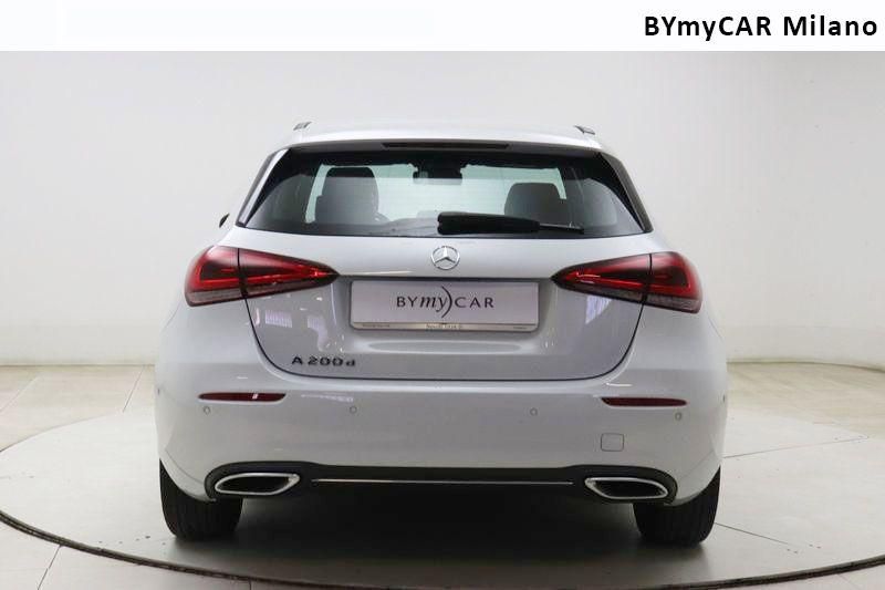Mercedes Classe A A 200 d Sport auto https://cdn.bymycar.eu/it-bo/assets/images/vehicles/vo/5140/MERCEDES-CLASSE-A-W177-2018-jpg-3.jpg