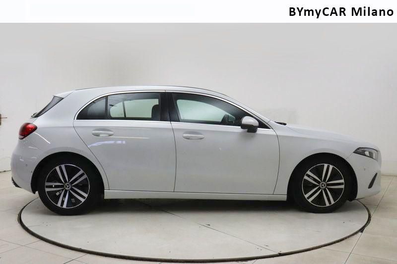 Mercedes Classe A A 200 d Sport auto https://cdn.bymycar.eu/it-bo/assets/images/vehicles/vo/5140/MERCEDES-CLASSE-A-W177-2018-jpg-7.jpg