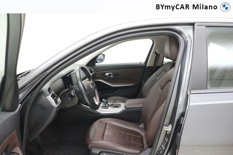 BMW Serie 3 320d mhev 48V xdrive Business Advantage auto https://cdn.bymycar.eu/it-bo/assets/images/vehicles/vo/5149/BMW-SERIE-3-G20-2019-BERLINA-jpg-11.jpg