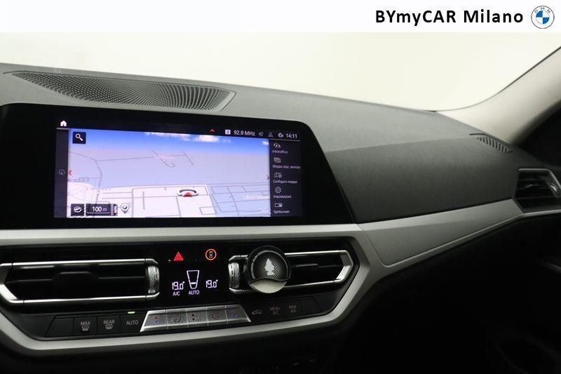 BMW Serie 3 320d mhev 48V xdrive Business Advantage auto https://cdn.bymycar.eu/it-bo/assets/images/vehicles/vo/5149/BMW-SERIE-3-G20-2019-BERLINA-jpg-14.jpg