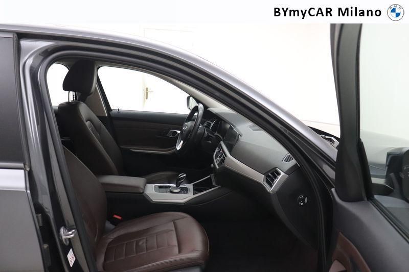 BMW Serie 3 320d mhev 48V xdrive Business Advantage auto https://cdn.bymycar.eu/it-bo/assets/images/vehicles/vo/5149/BMW-SERIE-3-G20-2019-BERLINA-jpg-9.jpg