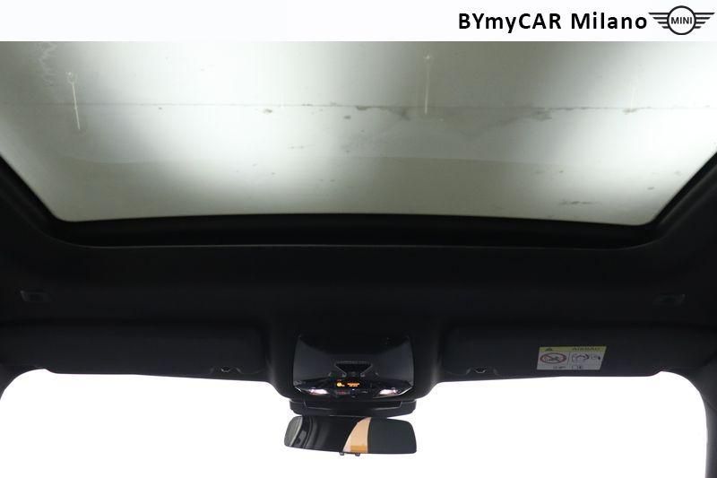Mini Countryman Mini Countryman 1.5 48V C Favoured auto https://cdn.bymycar.eu/it-bo/assets/images/vehicles/vo/5151/MINI-MINI-COUNTRYMAN-U25-jpg-15.jpg