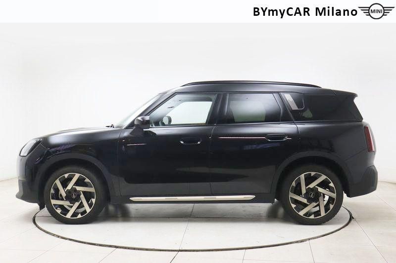 Mini Countryman Mini Countryman 1.5 48V C Favoured auto https://cdn.bymycar.eu/it-bo/assets/images/vehicles/vo/5151/MINI-MINI-COUNTRYMAN-U25-jpg-2.jpg