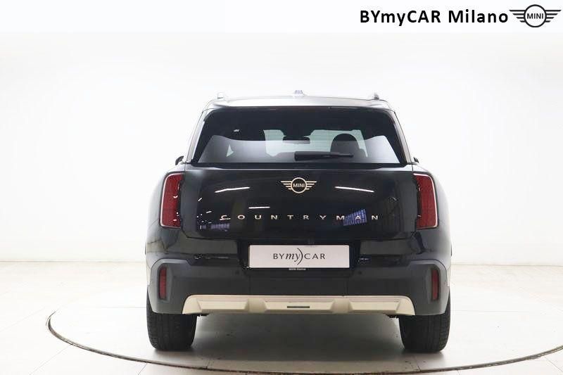 Mini Countryman Mini Countryman 1.5 48V C Favoured auto https://cdn.bymycar.eu/it-bo/assets/images/vehicles/vo/5151/MINI-MINI-COUNTRYMAN-U25-jpg-3.jpg