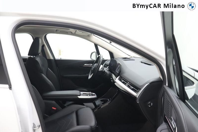 BMW Serie 2 218d Active Tourer Luxury auto https://cdn.bymycar.eu/it-bo/assets/images/vehicles/vo/5161/BMW-SERIE-2-U06-ACTIVE-TOURER-jpg-8.jpg