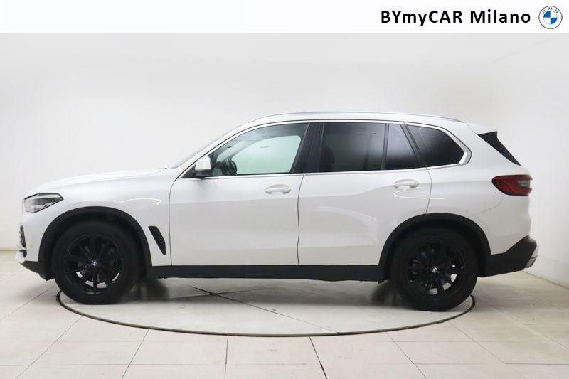 BMW X5 X5 xdrive40i Business auto https://cdn.bymycar.eu/it-bo/assets/images/vehicles/vo/5198/BMW-X5-G05-2018-jpg-2.jpg