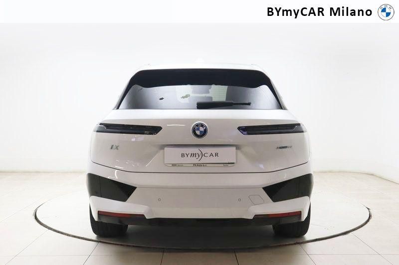 BMW iX iX xdrive50 https://cdn.bymycar.eu/it-bo/assets/images/vehicles/vo/5203/BMW-IX-I20-2021-jpg-3.jpg
