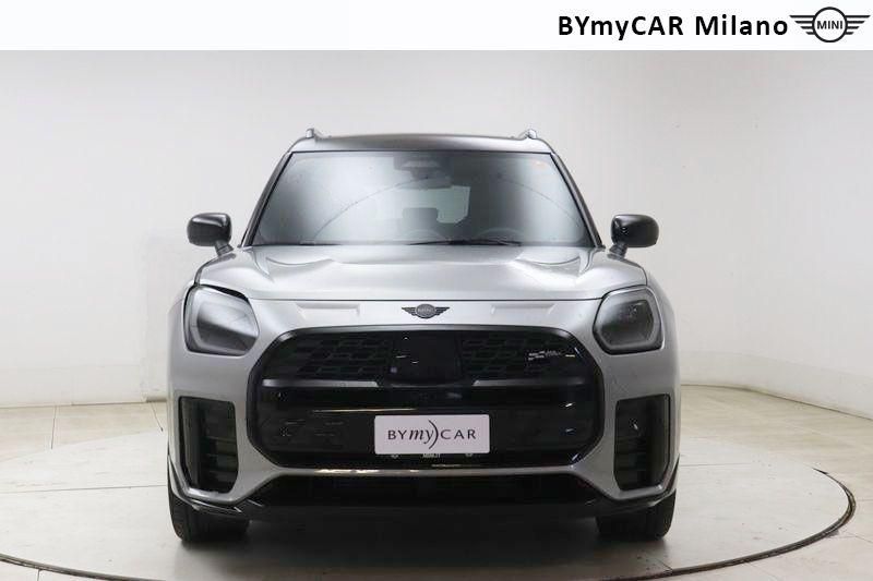 Mini Countryman Mini Countryman 1.5 48V C Essential auto https://cdn.bymycar.eu/it-bo/assets/images/vehicles/vo/5206/MINI-MINI-COUNTRYMAN-U25-jpg-4.jpg