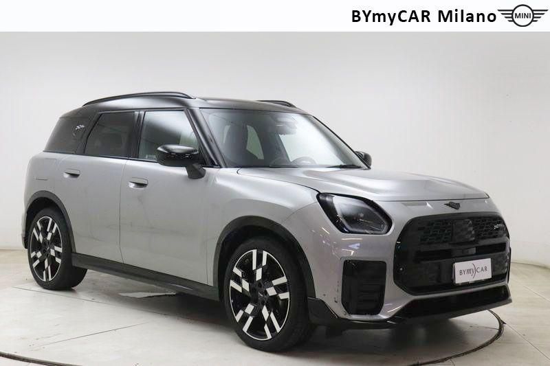 Mini Countryman Mini Countryman 1.5 48V C Essential auto https://cdn.bymycar.eu/it-bo/assets/images/vehicles/vo/5206/MINI-MINI-COUNTRYMAN-U25-jpg-5.jpg