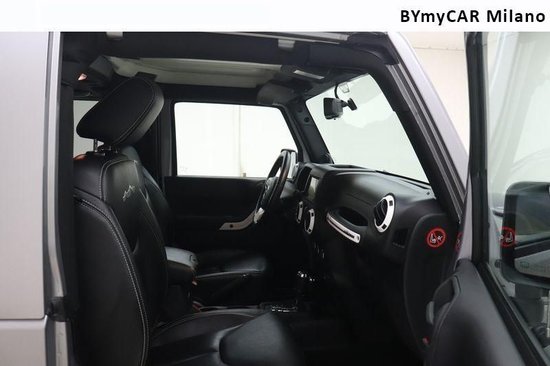 Jeep Wrangler Wrangler 2.8 crd Sport auto E5+ https://cdn.bymycar.eu/it-bo/assets/images/vehicles/vo/5210/JEEP-WRANGLER-III-2011-jpg-8.jpg