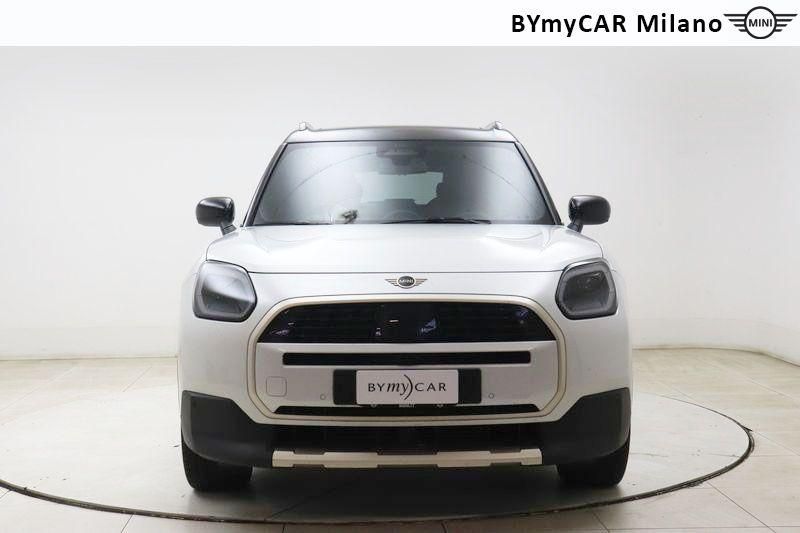 Mini Countryman Mini Countryman 1.5 48V C Favoured auto https://cdn.bymycar.eu/it-bo/assets/images/vehicles/vo/5211/MINI-MINI-COUNTRYMAN-U25-jpg-4.jpg